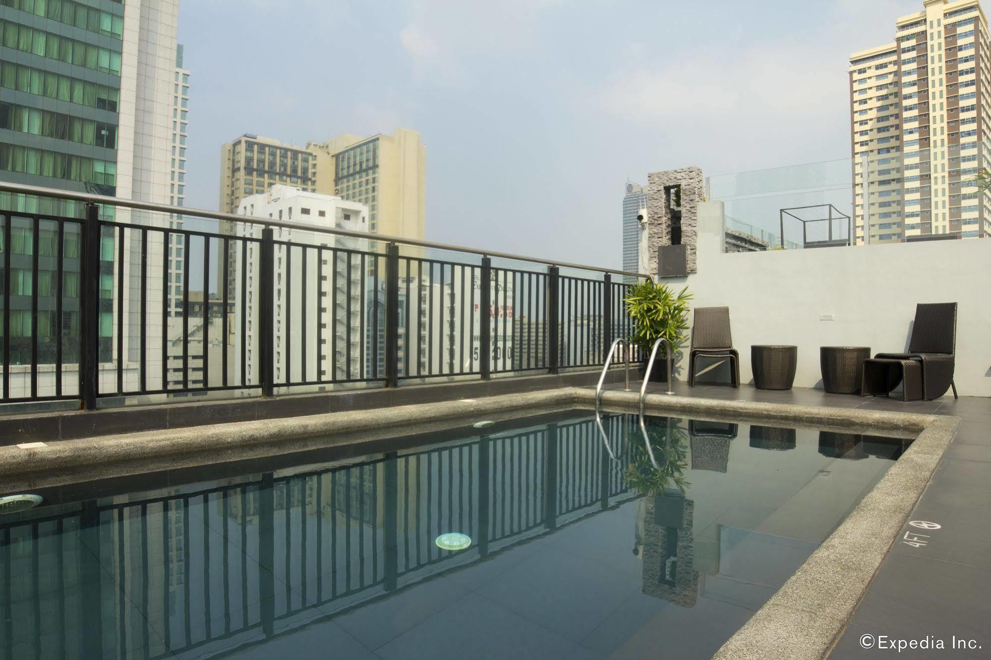 Amelie Hotel Manila Exterior photo