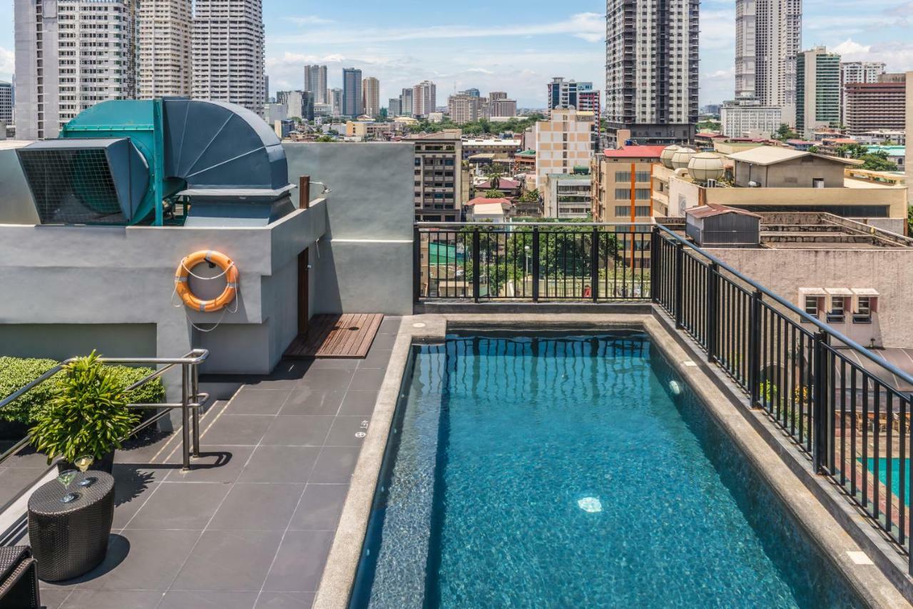 Amelie Hotel Manila Exterior photo